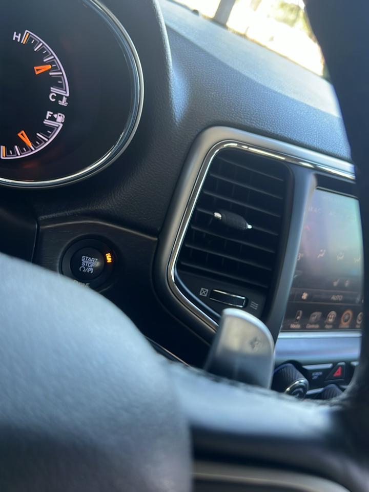 Jeep Grand Cherokee  2014