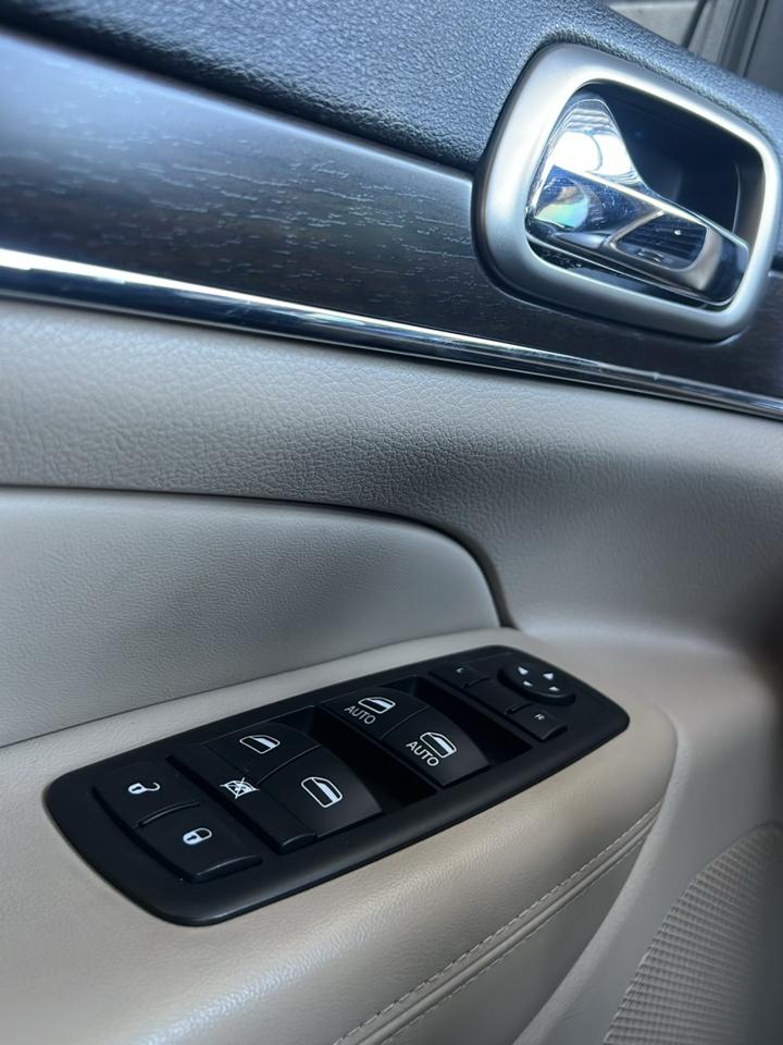 Jeep Grand Cherokee  2014