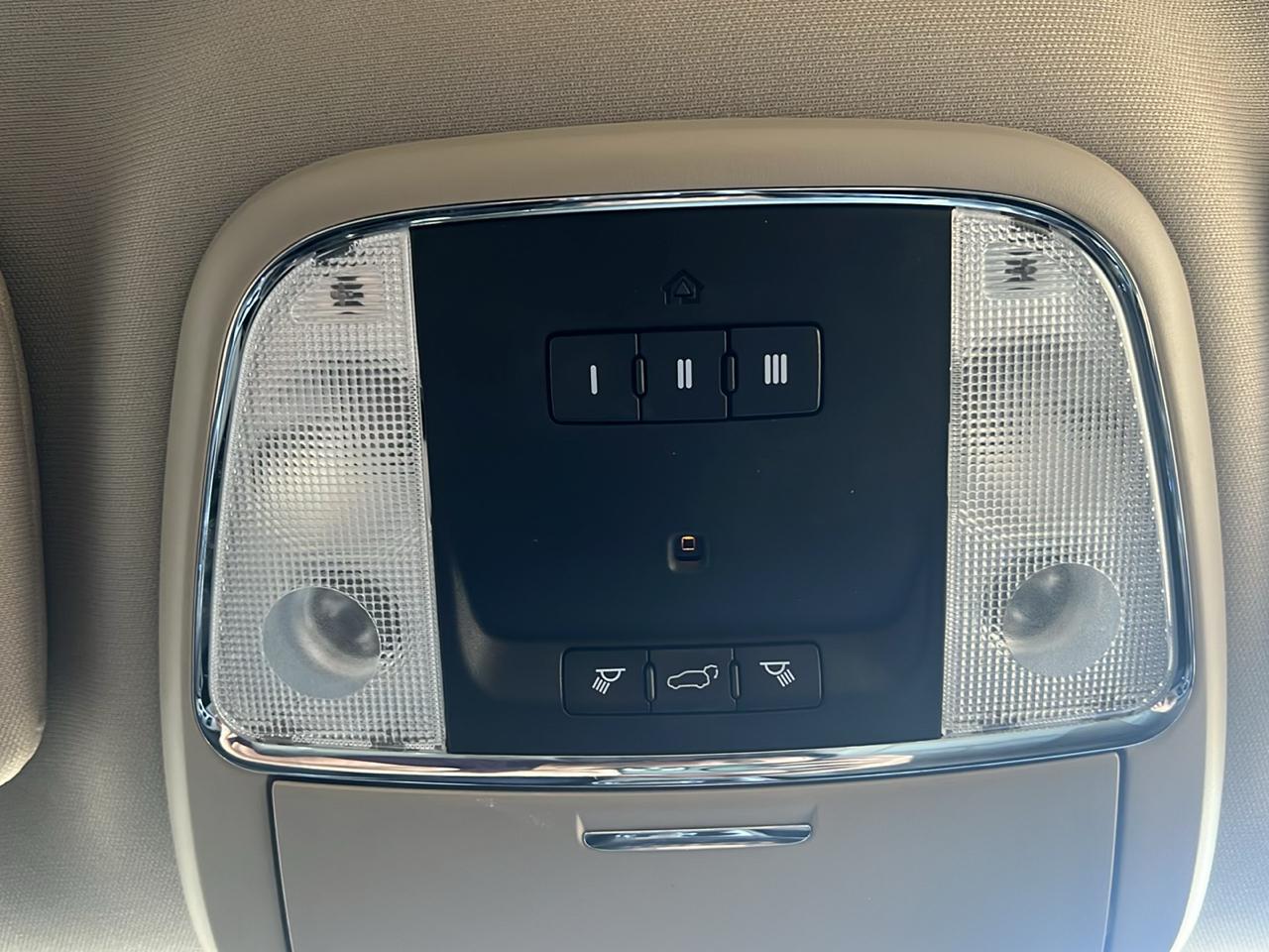 Jeep Grand Cherokee  2014