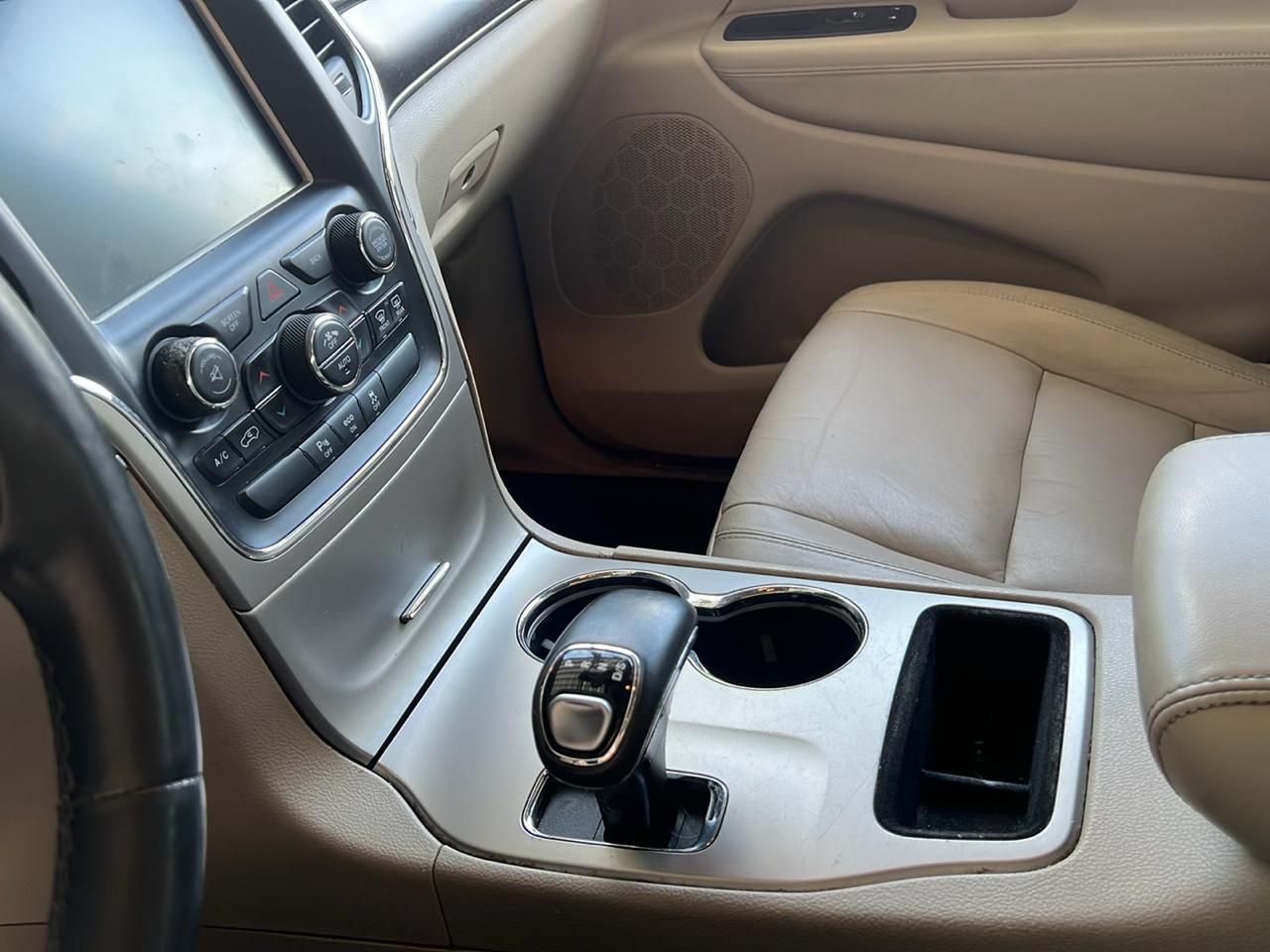 Jeep Grand Cherokee  2014