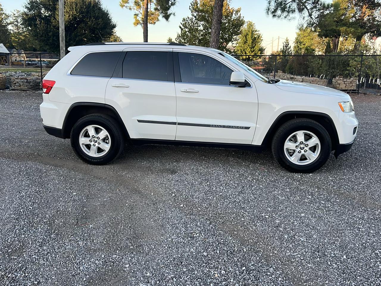 Jeep Grand Cherokee  2011