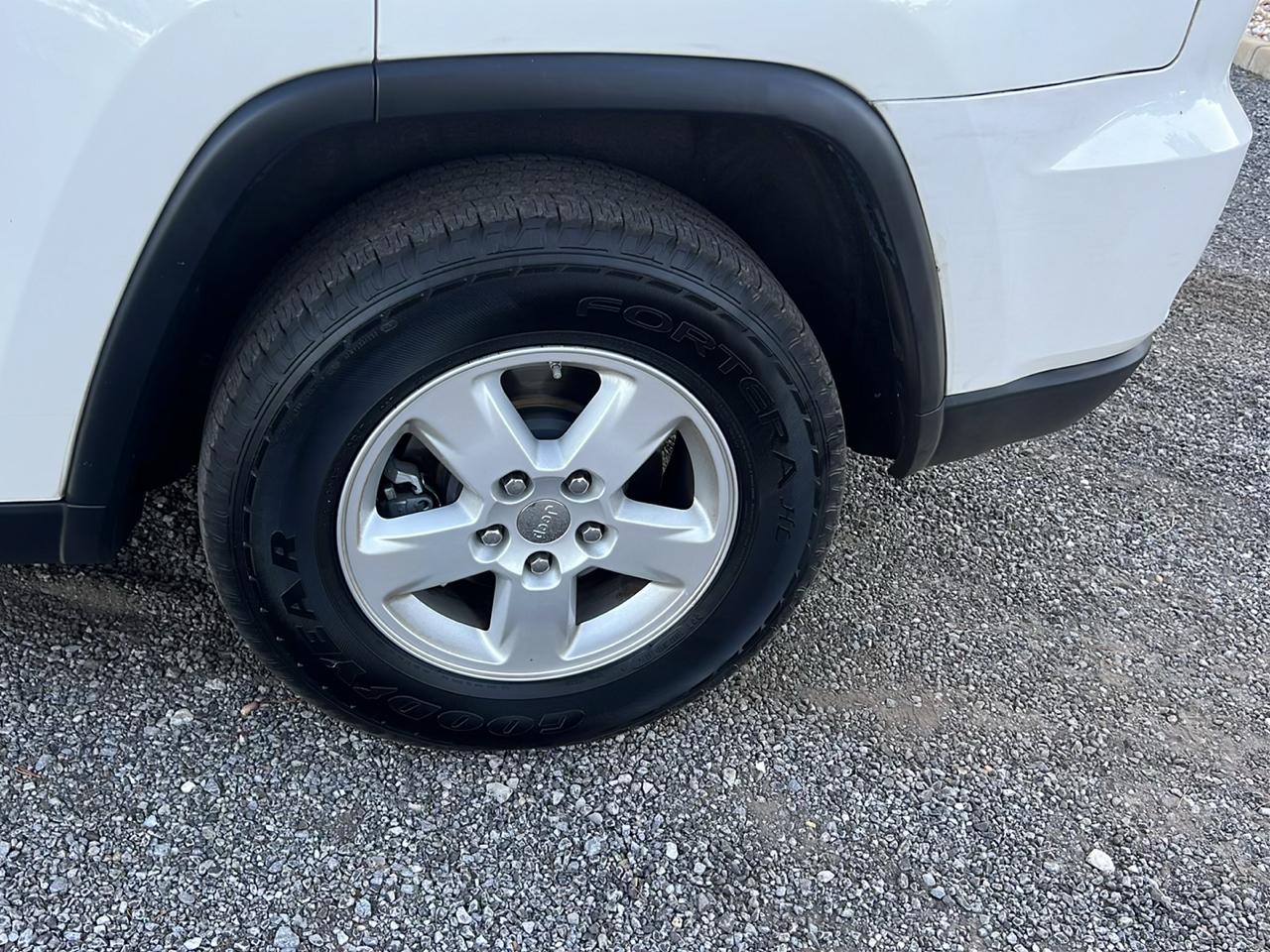 Jeep Grand Cherokee  2011