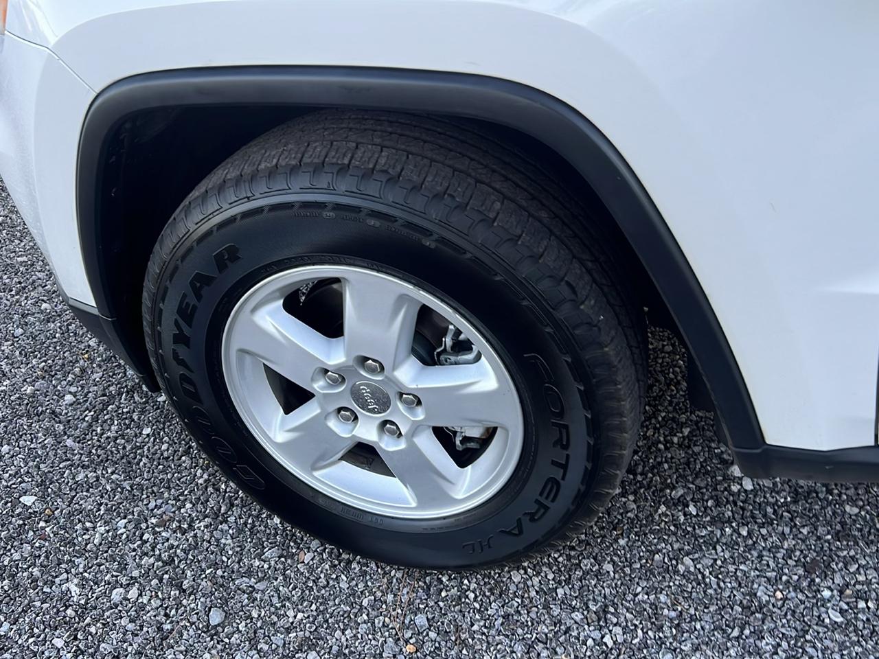Jeep Grand Cherokee  2011