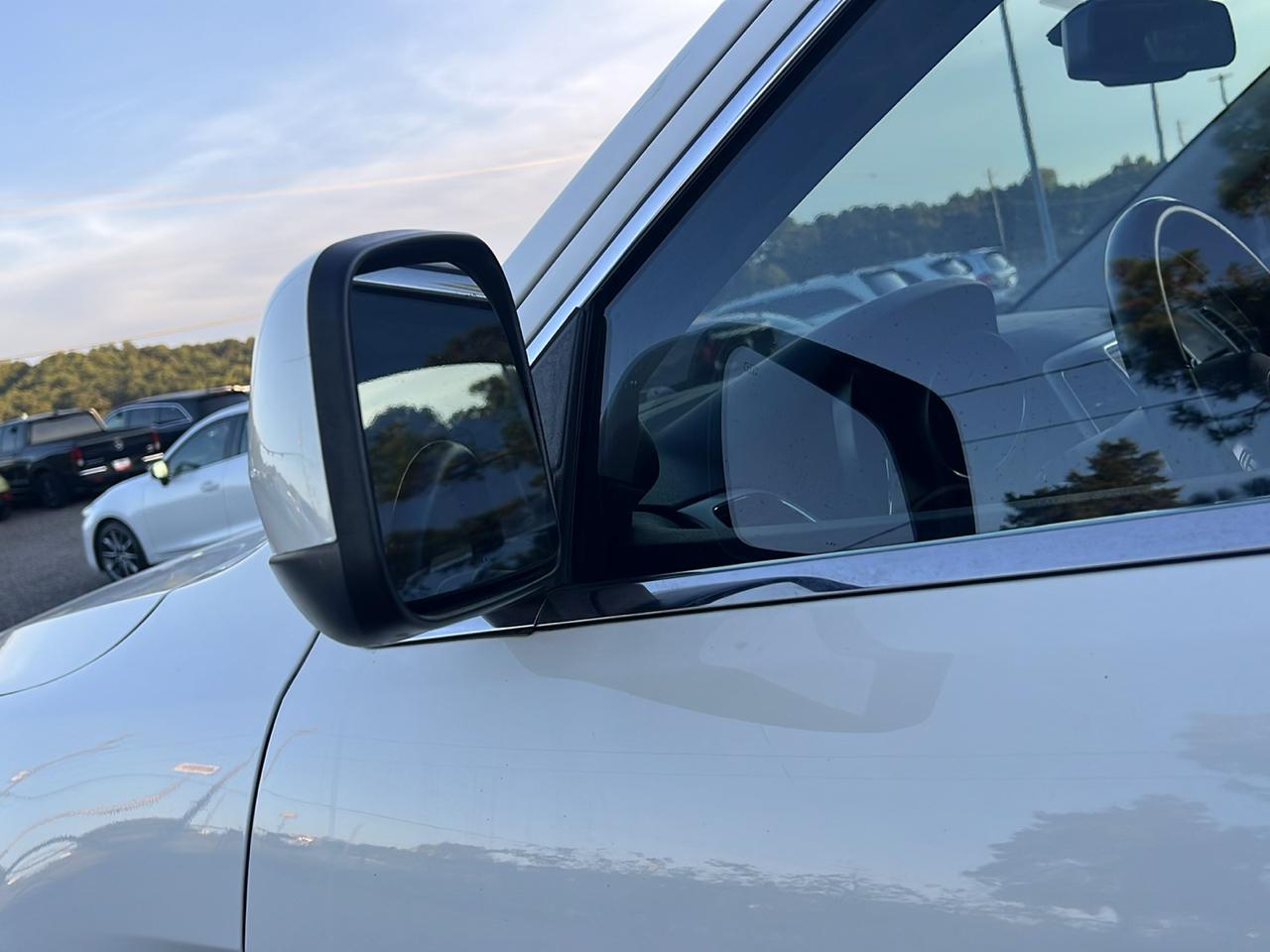 Jeep Grand Cherokee  2011