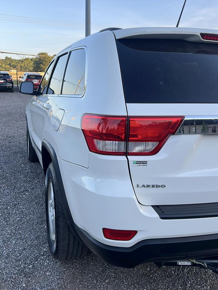 Jeep Grand Cherokee  2011