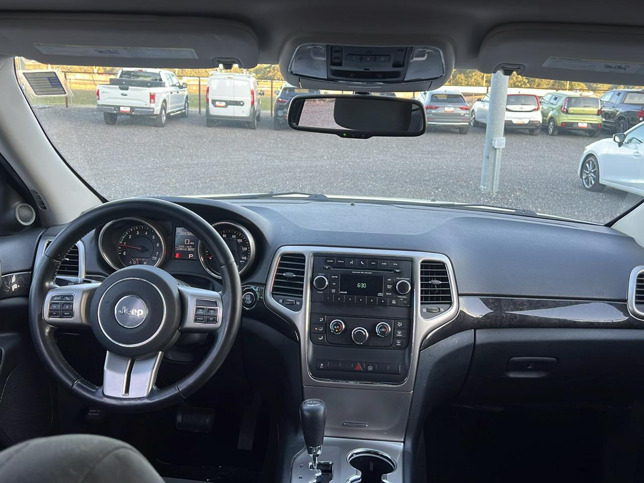 Jeep Grand Cherokee  2011