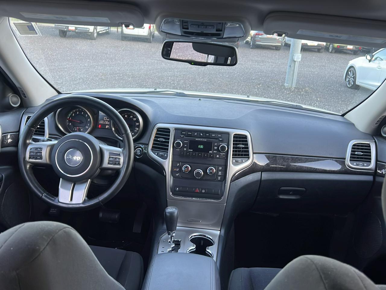 Jeep Grand Cherokee  2011