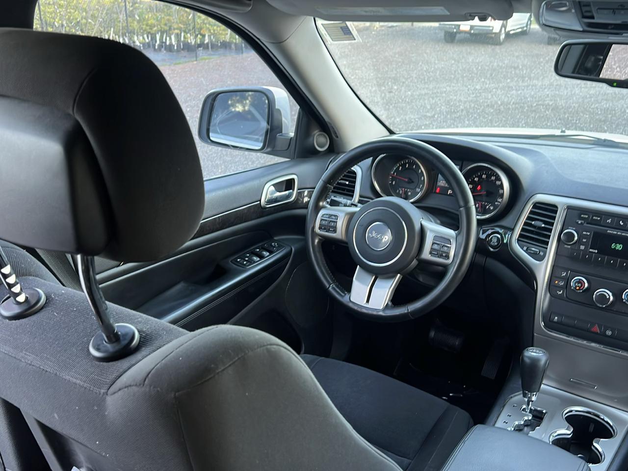 Jeep Grand Cherokee  2011