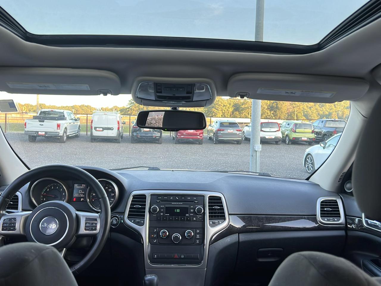 Jeep Grand Cherokee  2011
