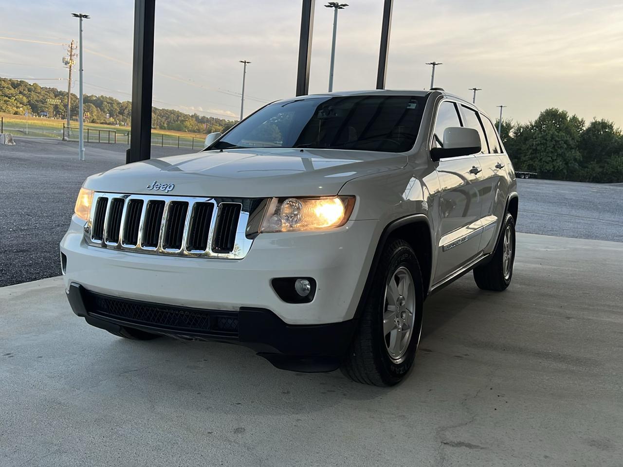 Jeep Grand Cherokee  2011