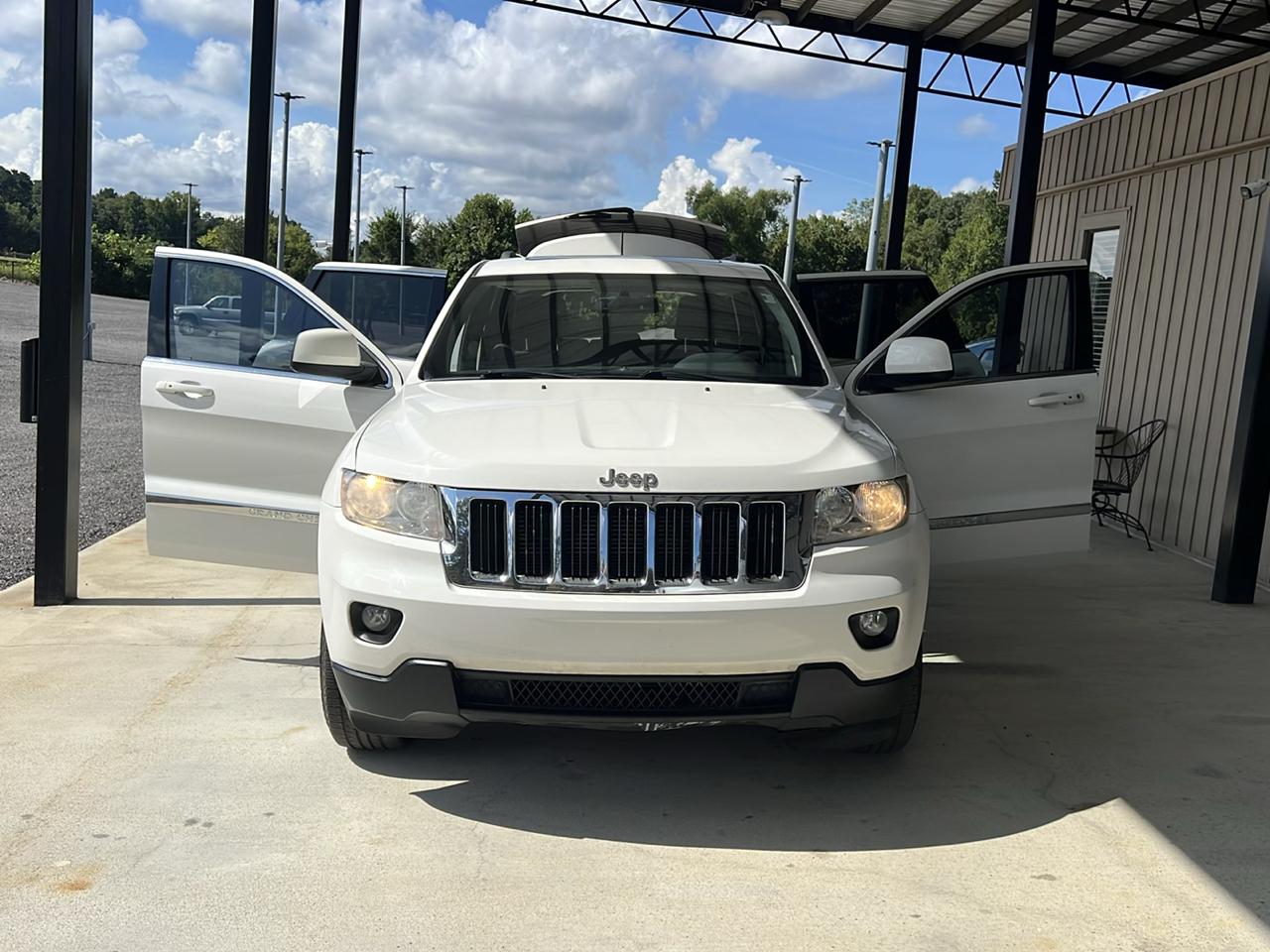 Jeep Grand Cherokee  2011