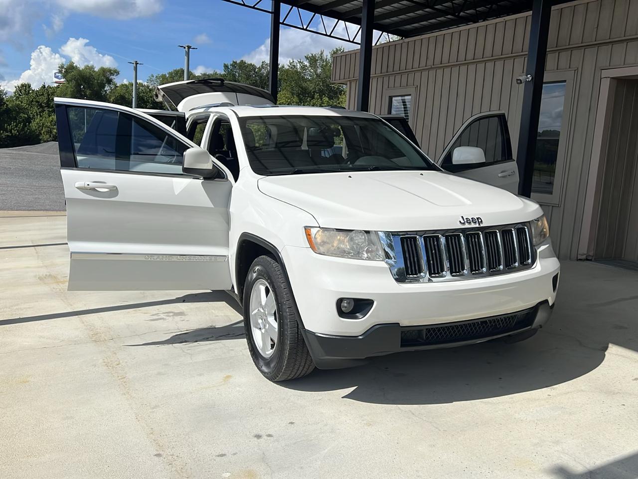 Jeep Grand Cherokee  2011