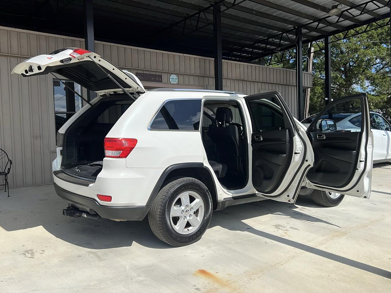 Jeep Grand Cherokee  2011