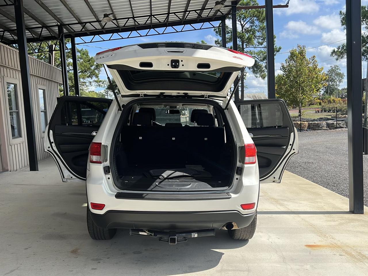 Jeep Grand Cherokee  2011