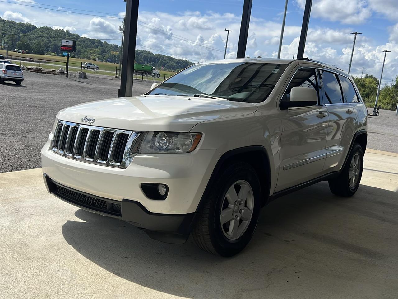 Jeep Grand Cherokee  2011