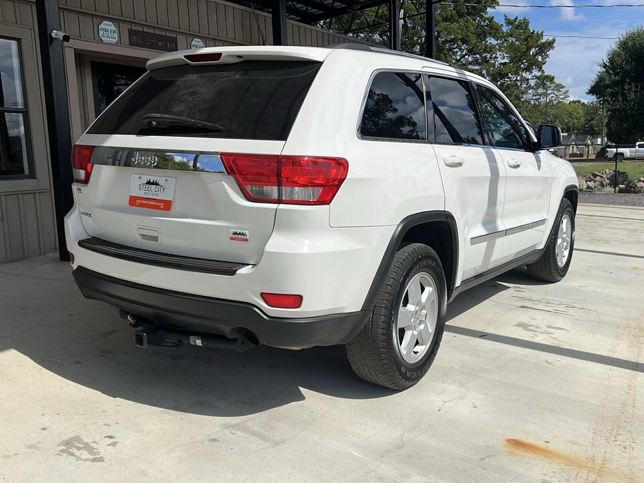 Jeep Grand Cherokee  2011