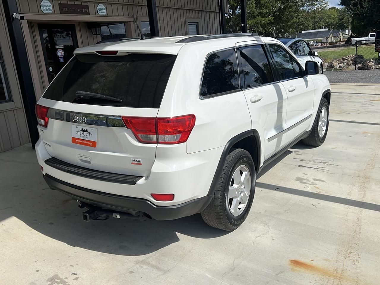 Jeep Grand Cherokee  2011