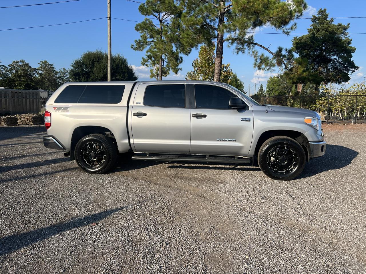 Toyota Tundra  2016