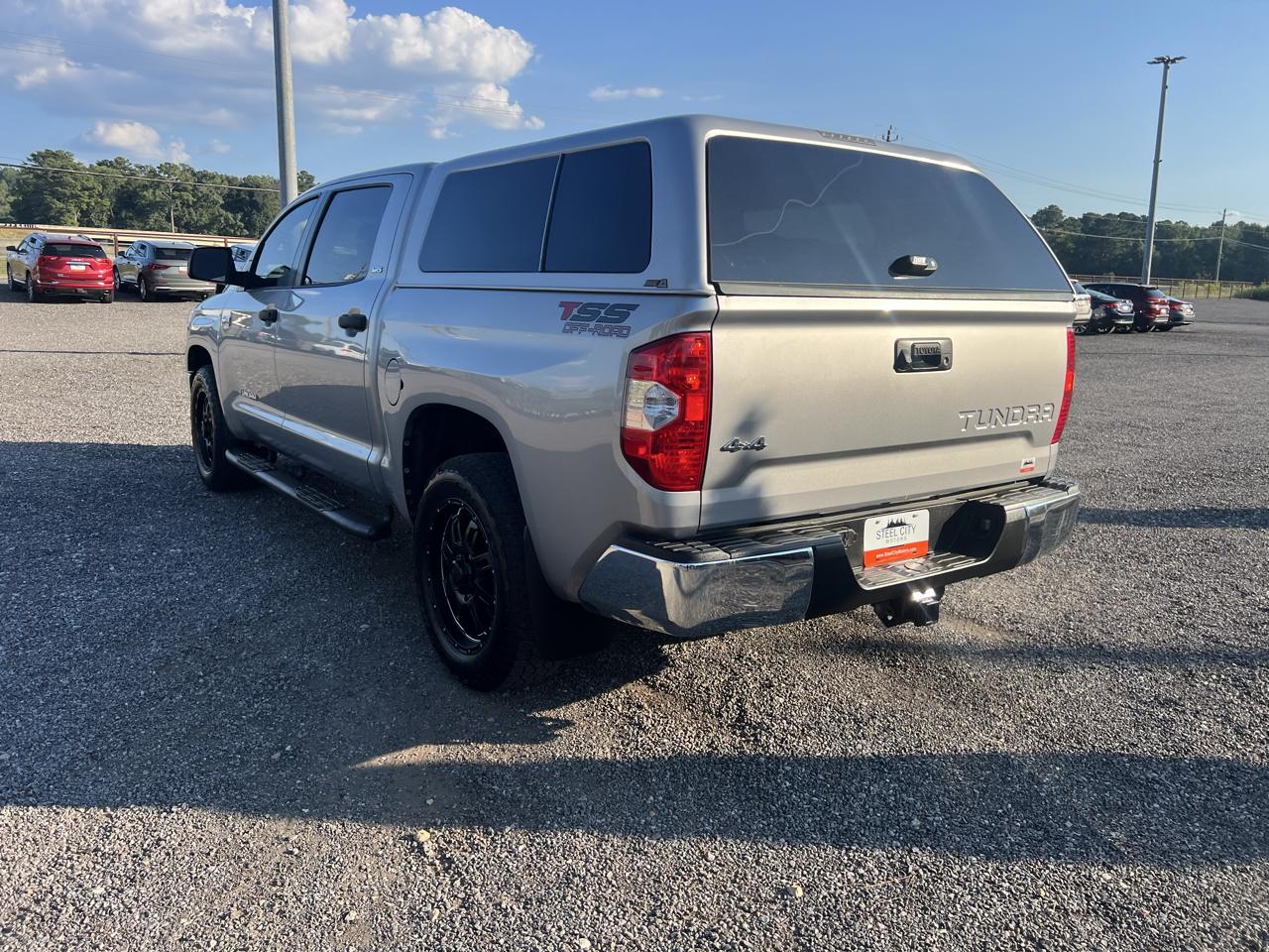 Toyota Tundra  2016