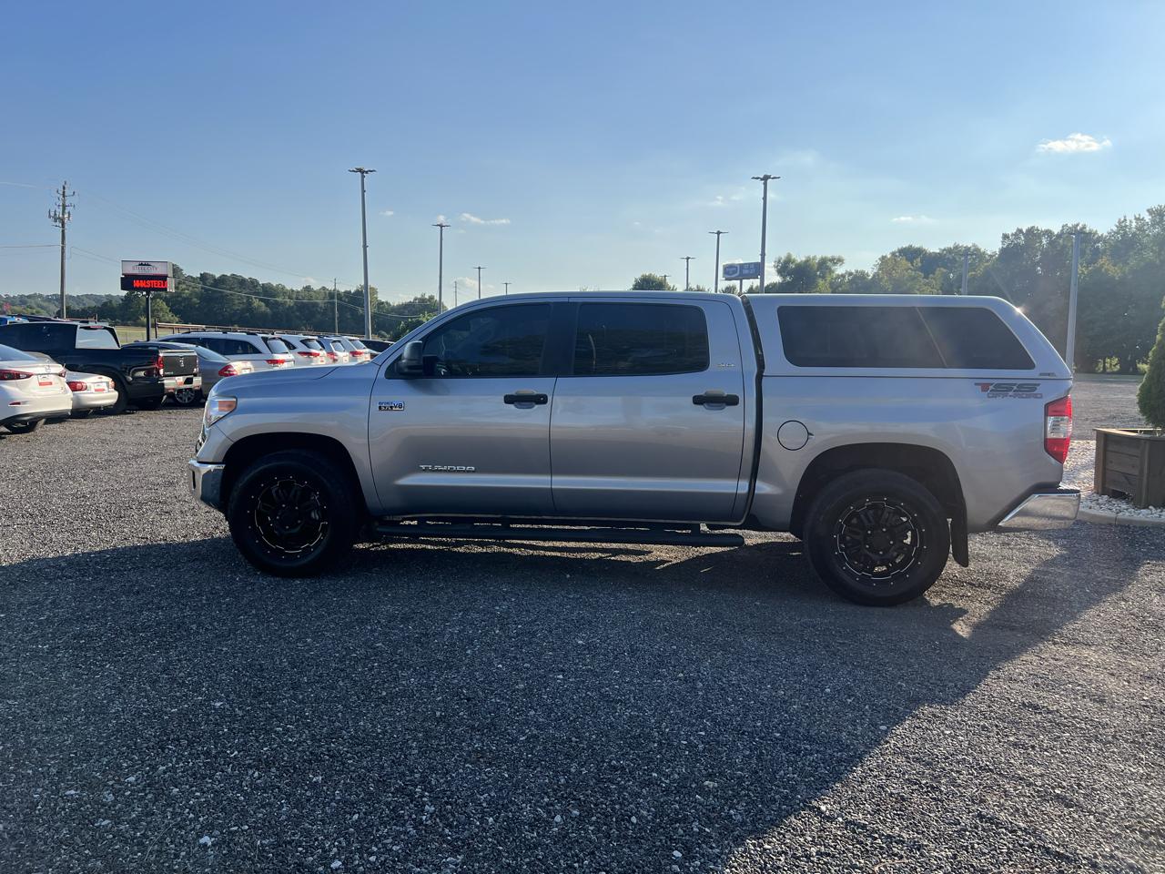 Toyota Tundra  2016
