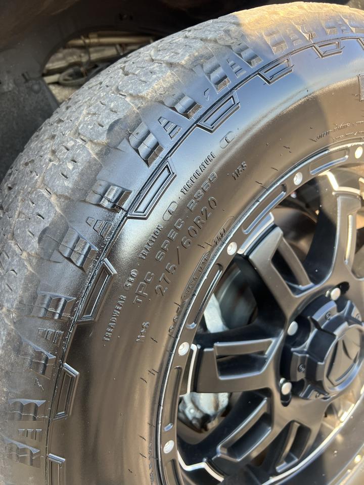 Toyota Tundra  2016