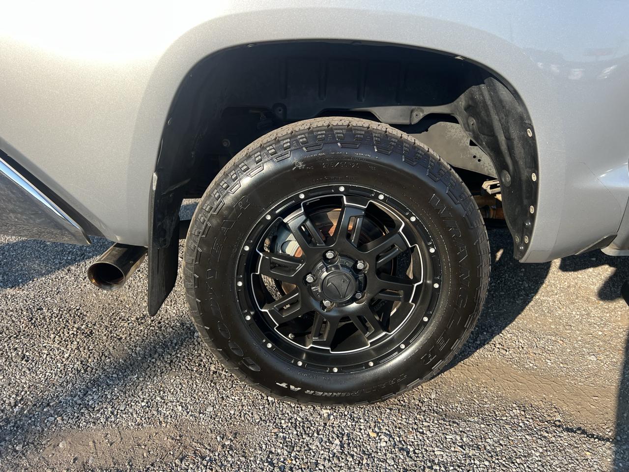 Toyota Tundra  2016