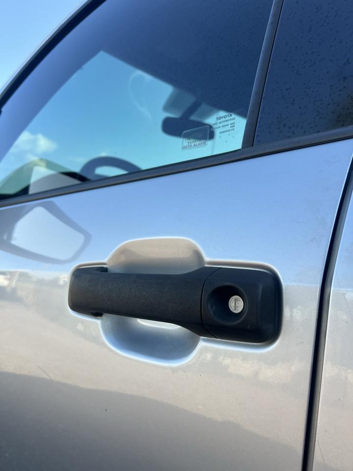 Toyota Tundra  2016