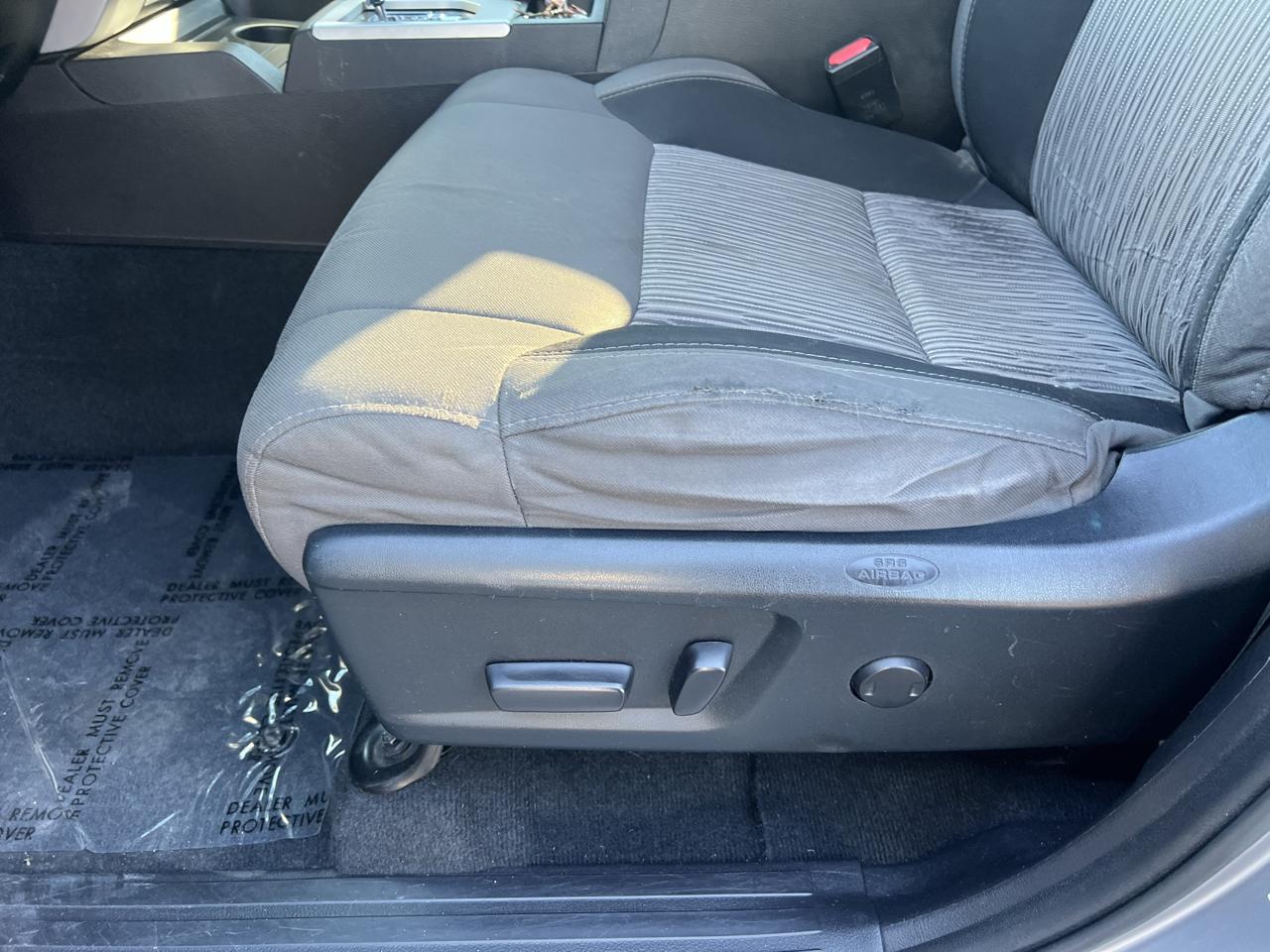 Toyota Tundra  2016