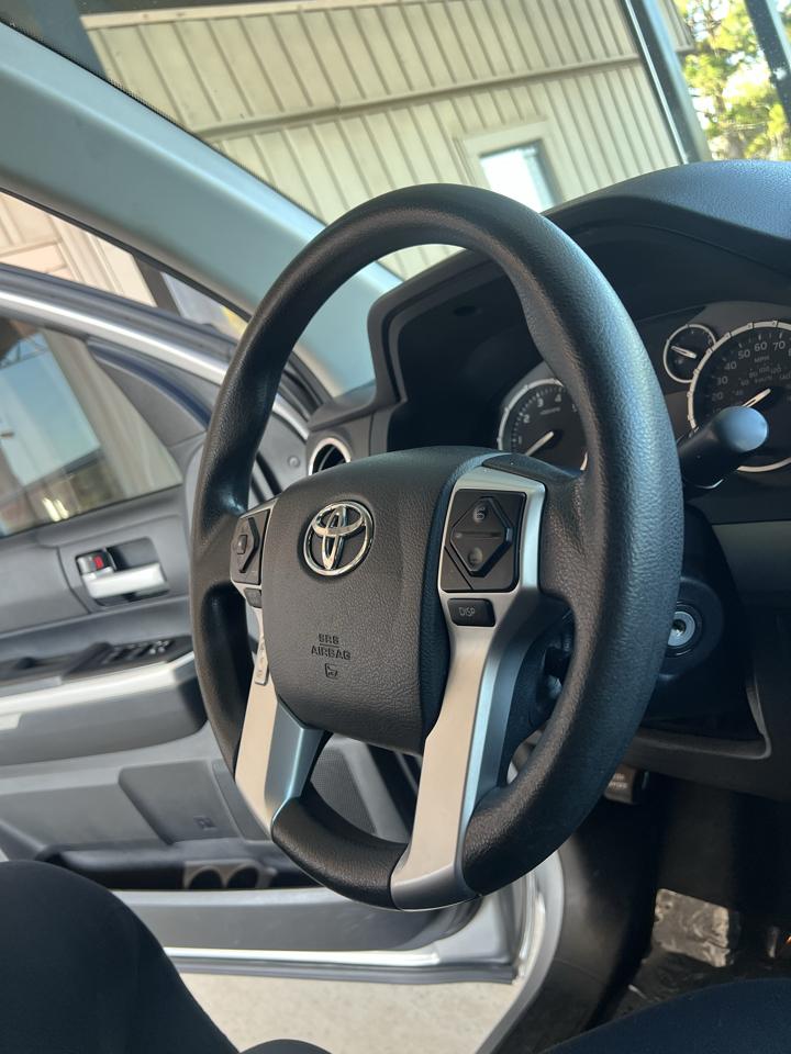 Toyota Tundra  2016