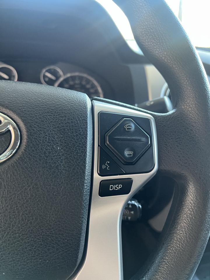 Toyota Tundra  2016