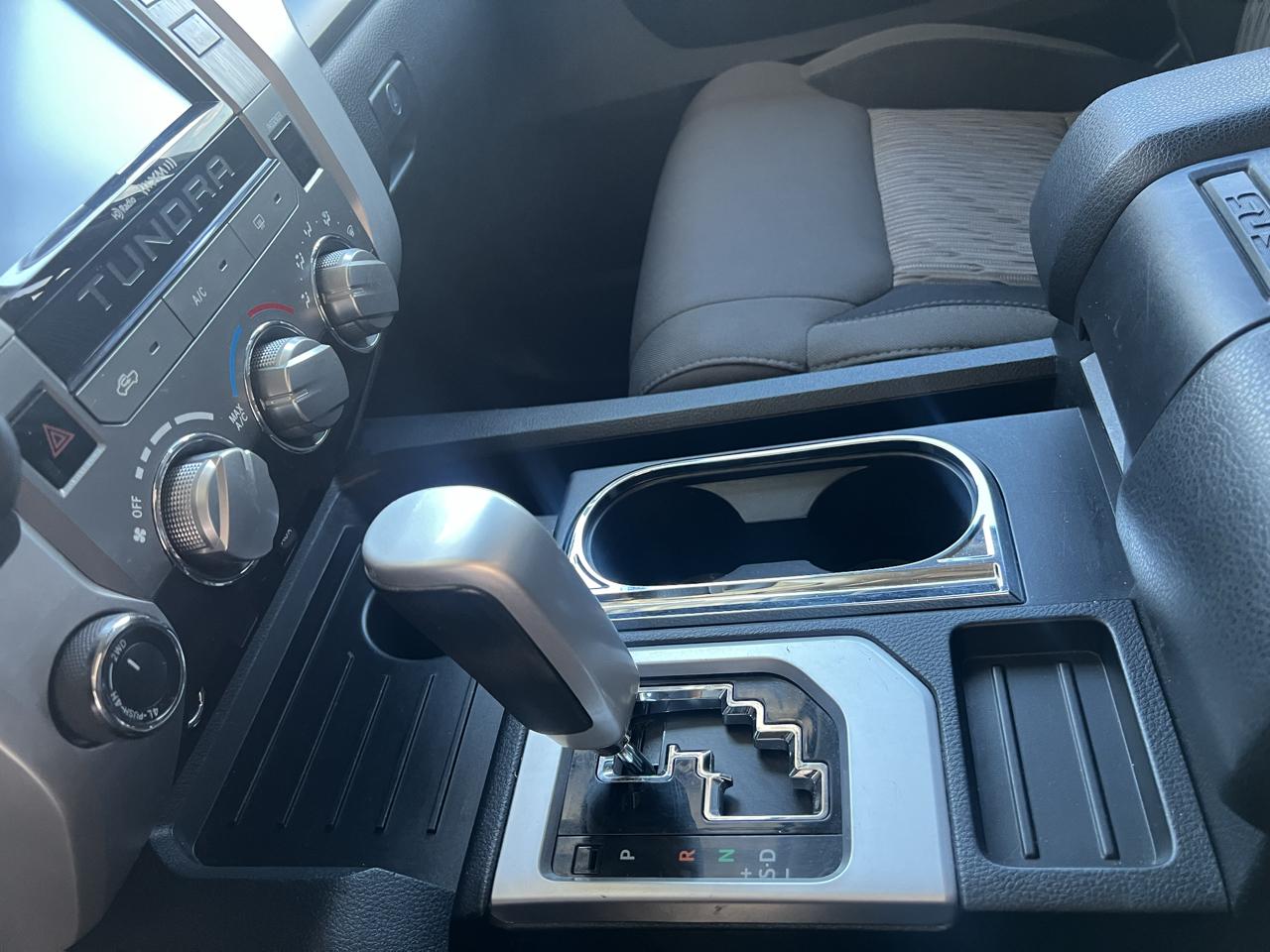 Toyota Tundra  2016
