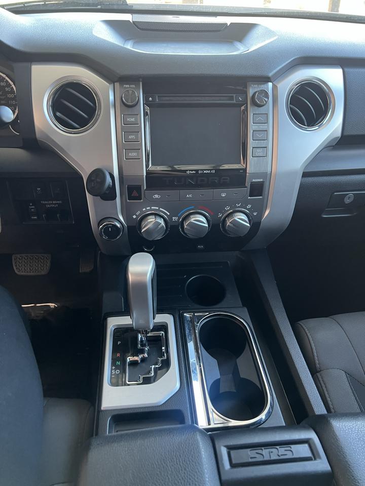 Toyota Tundra  2016