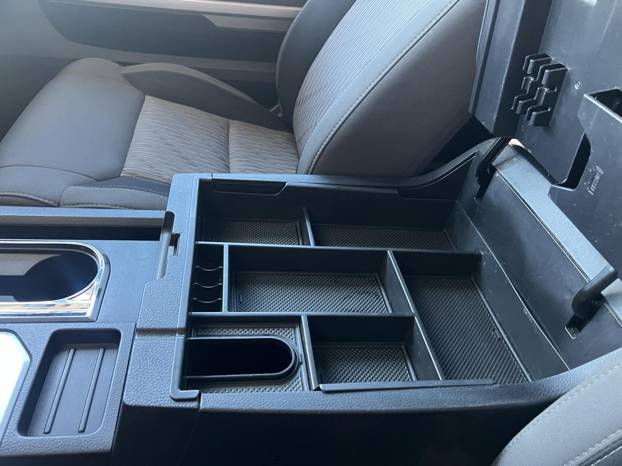 Toyota Tundra  2016