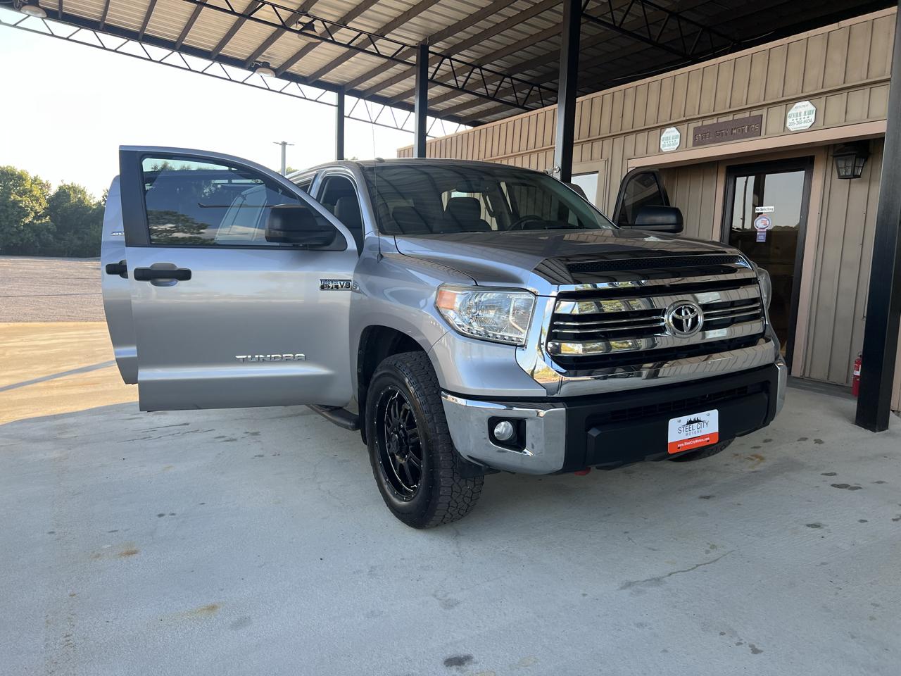 Toyota Tundra  2016