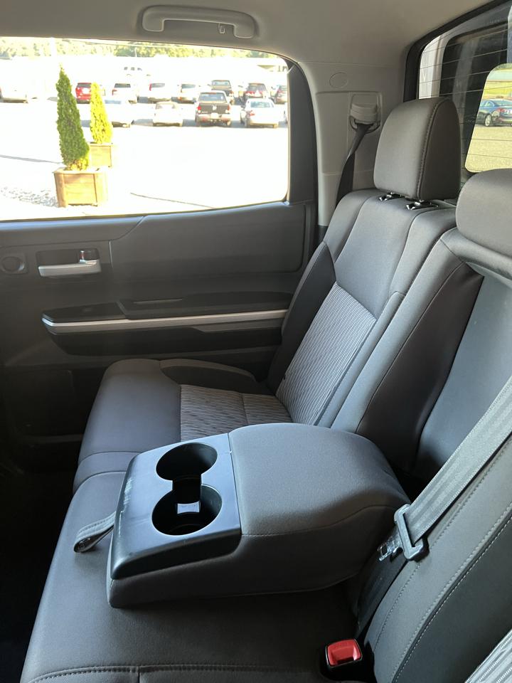 Toyota Tundra  2016