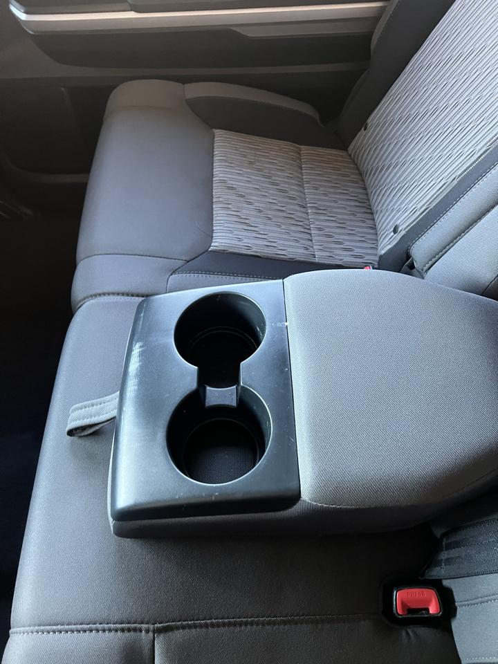 Toyota Tundra  2016
