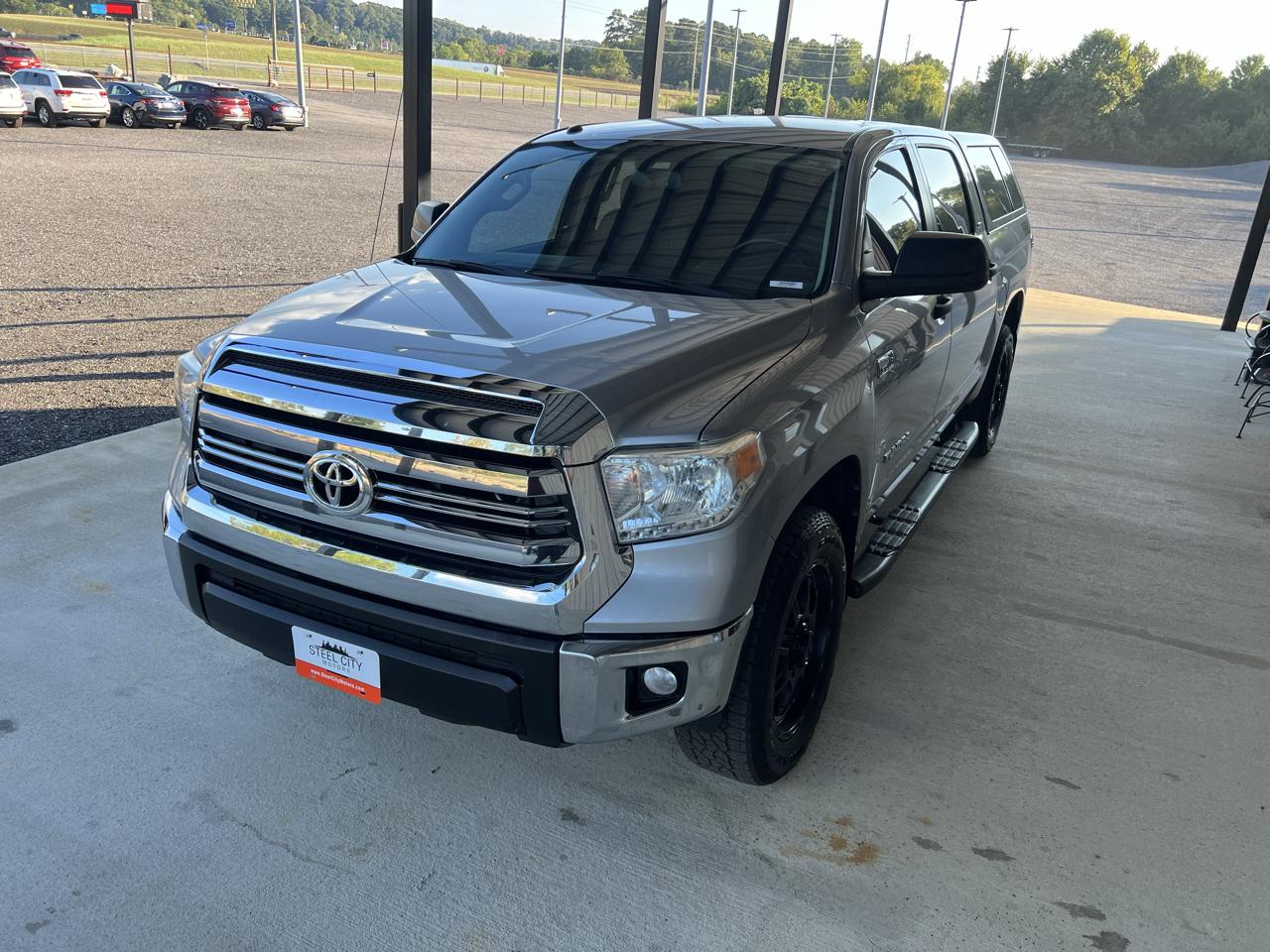 Toyota Tundra  2016