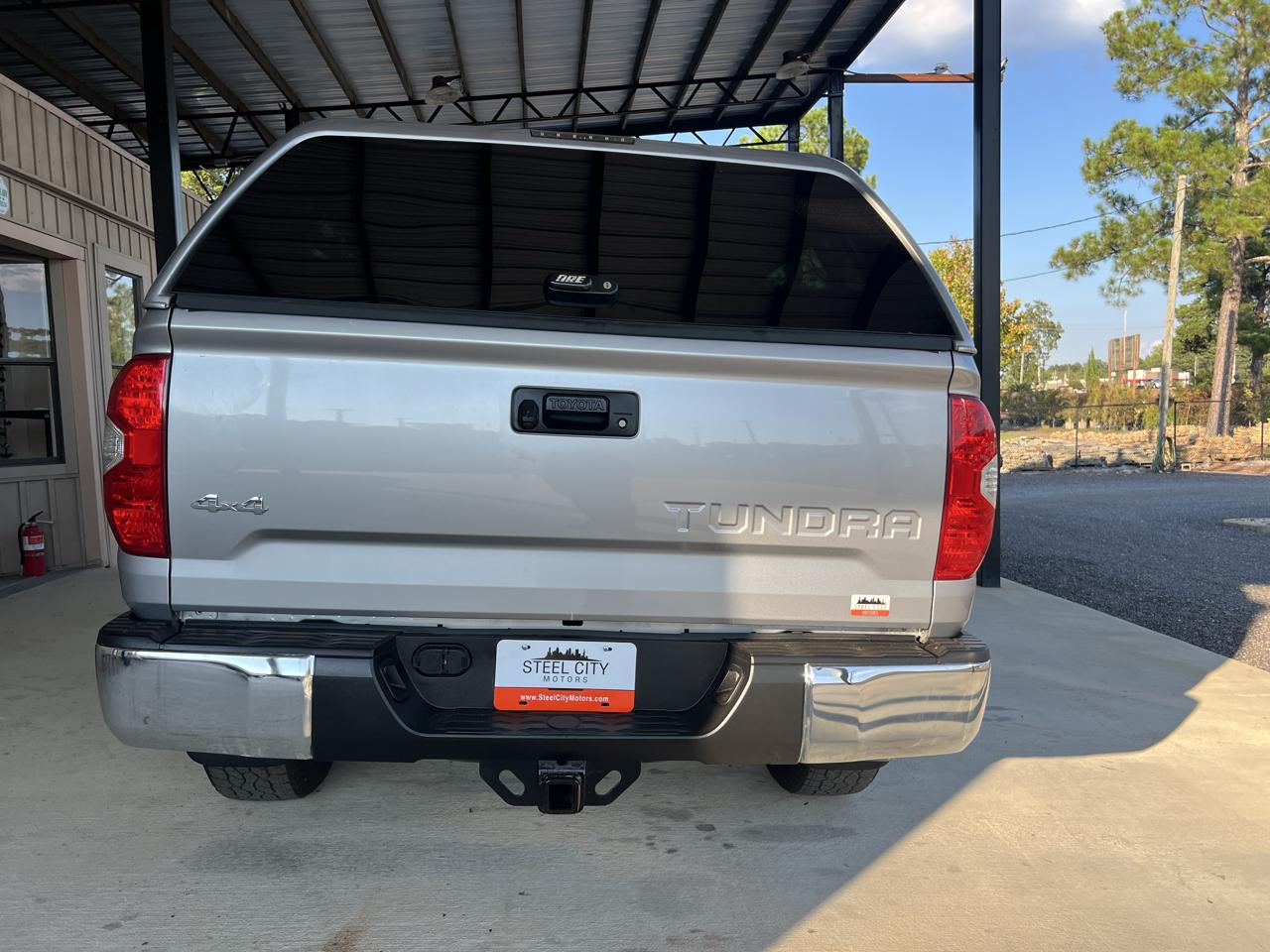 Toyota Tundra  2016