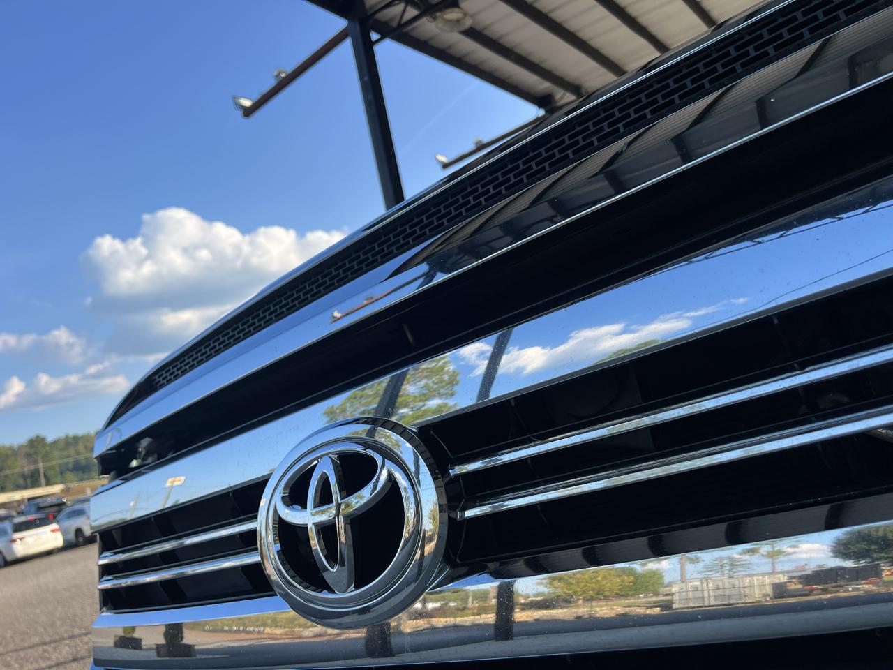 Toyota Tundra  2016