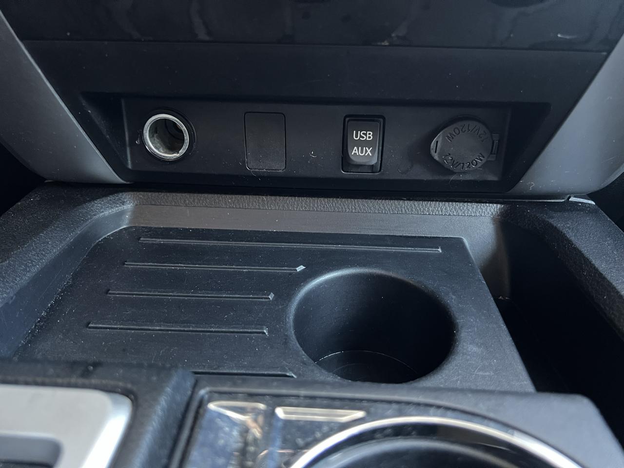 Toyota Tundra  2016