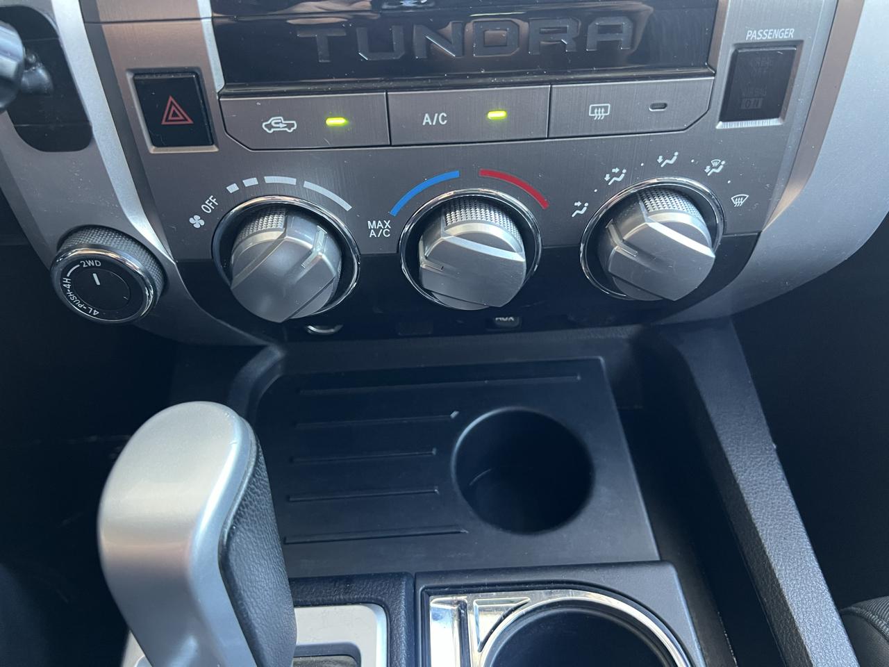 Toyota Tundra  2016