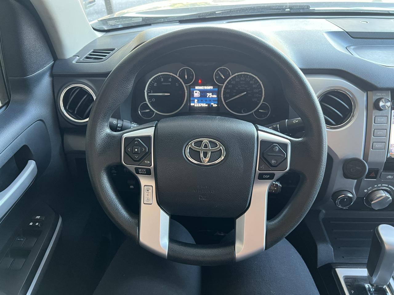 Toyota Tundra  2016