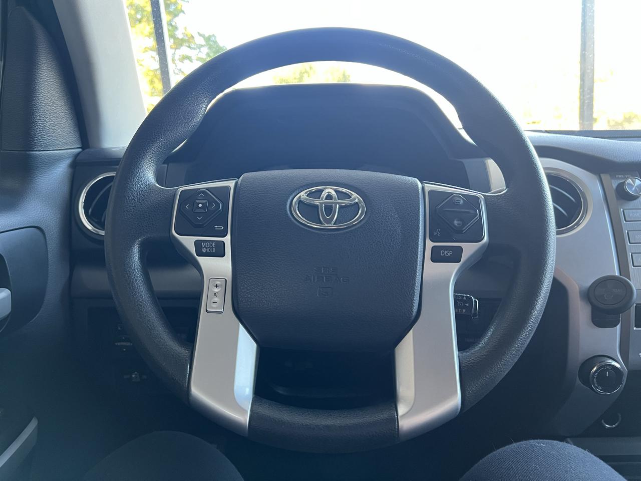 Toyota Tundra  2016