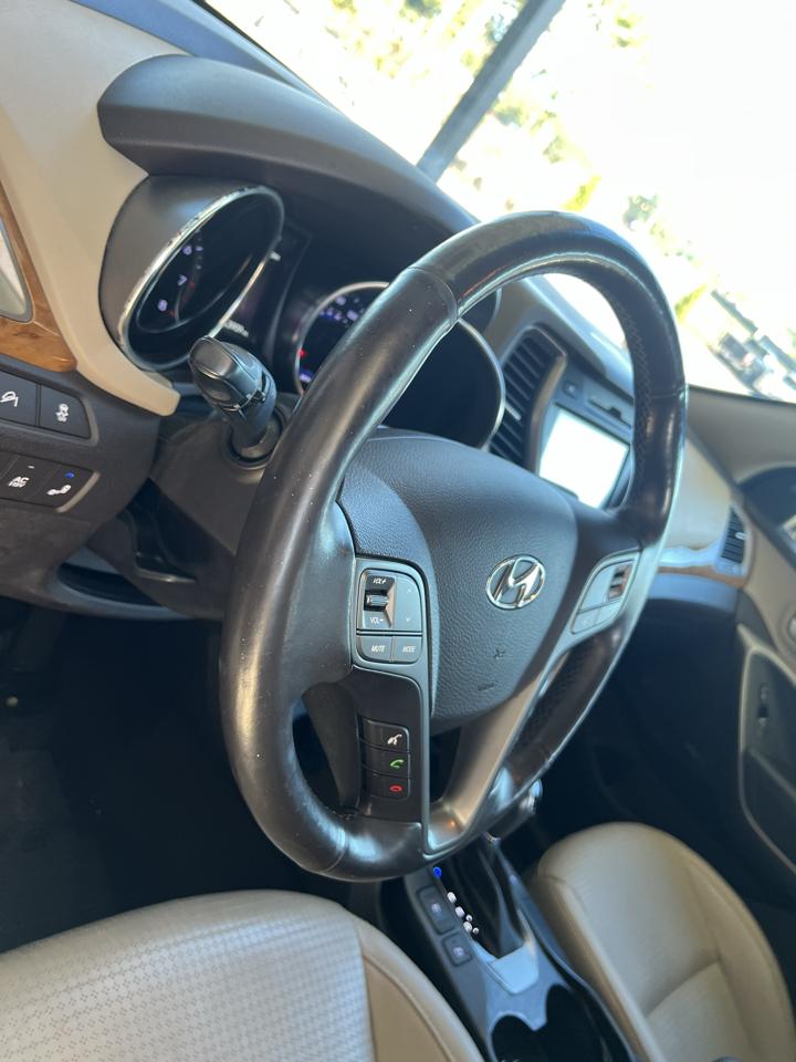 Hyundai Santa Fe  2014