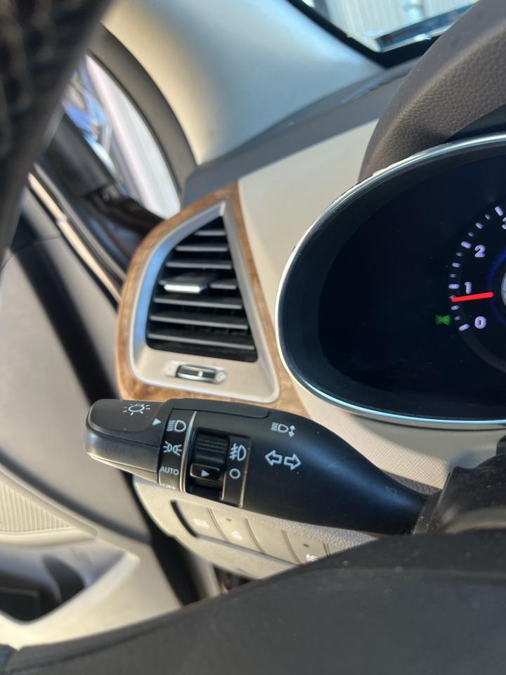 Hyundai Santa Fe  2014
