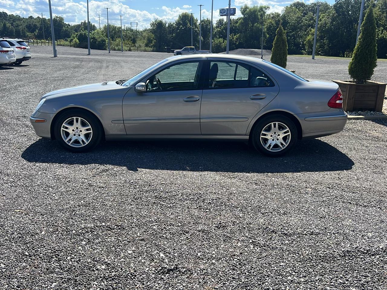 Mercedes-Benz E-Class  2004