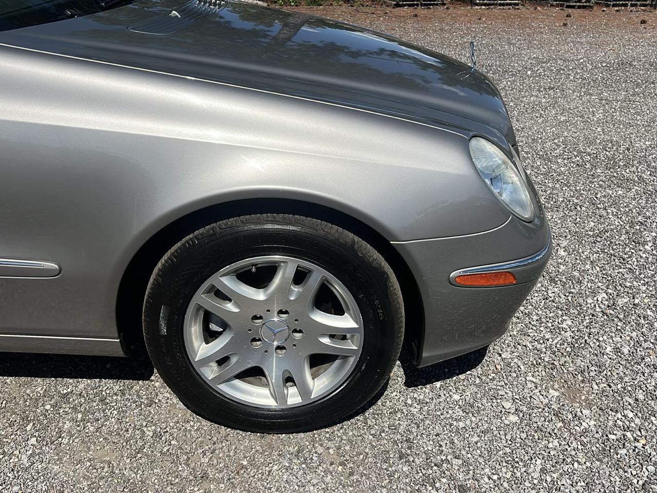 Mercedes-Benz E-Class  2004