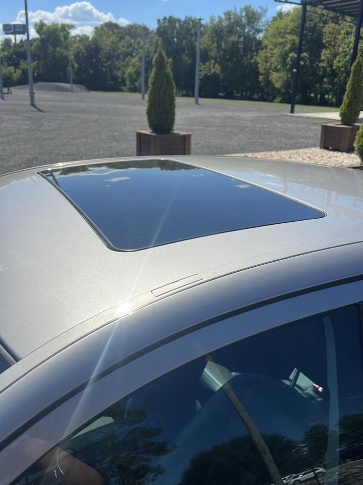 Mercedes-Benz E-Class  2004