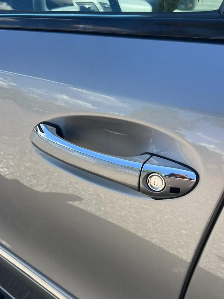 Mercedes-Benz E-Class  2004