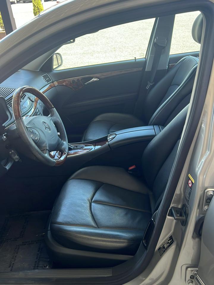 Mercedes-Benz E-Class  2004